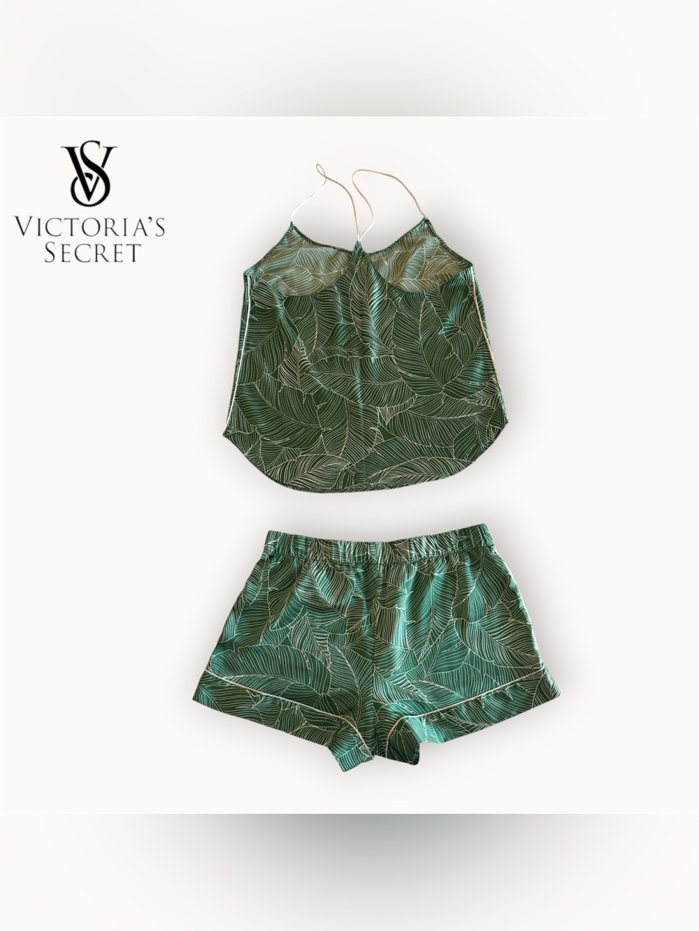 🛍️FINAL PRICE🛍️ Victoria's Secret Green Leaf Satin Cami & Shorts Pajama Set - Picture 3 of 9